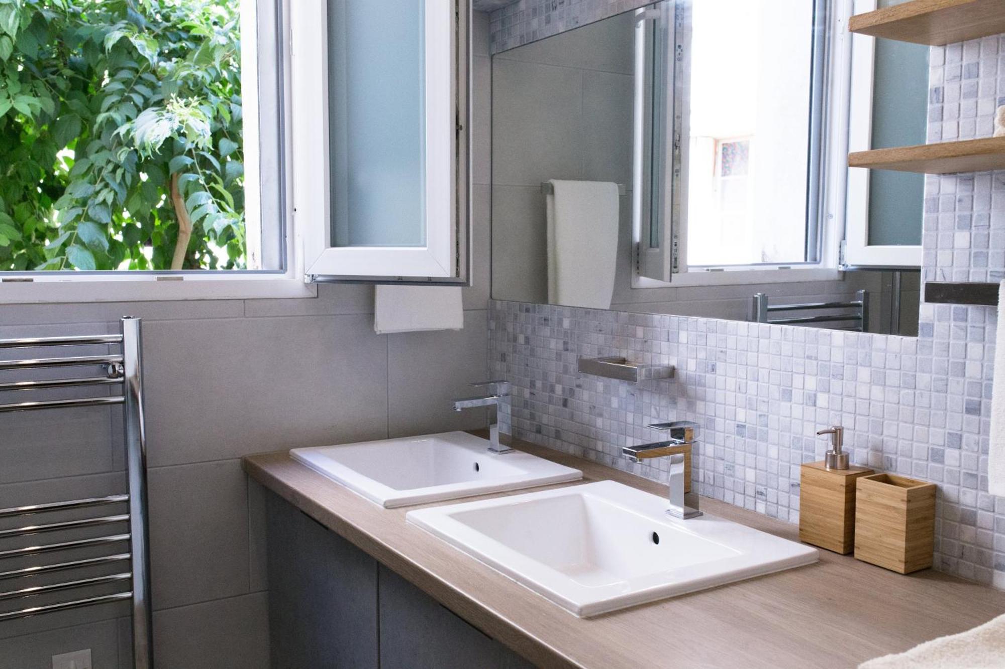 Sleep In Montpellier, Cosy, Central, 5 Ch, 10P, Tram L1, 2,3 & 4 Exterior photo